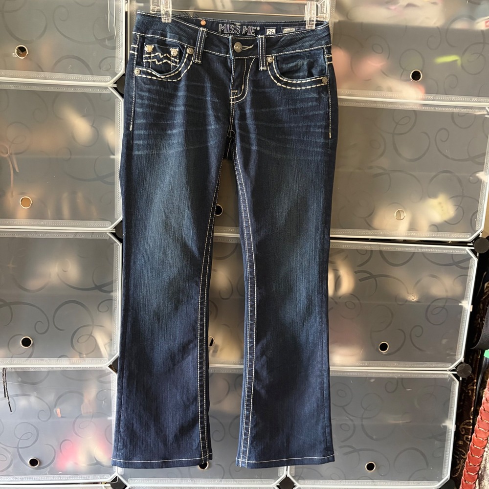 Miss Me Easy Boot Jeans Size 26 Dark Wash Embellished Bootcut JE1065E5R